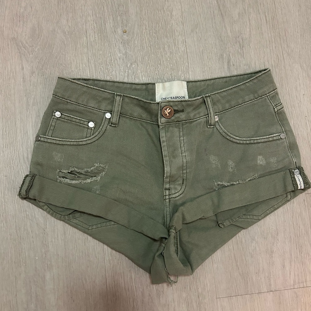 One teaspoon shorts